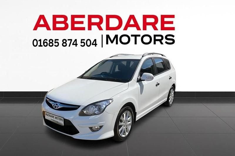 Used Hyundai i30 Comfort 2012 White Estate