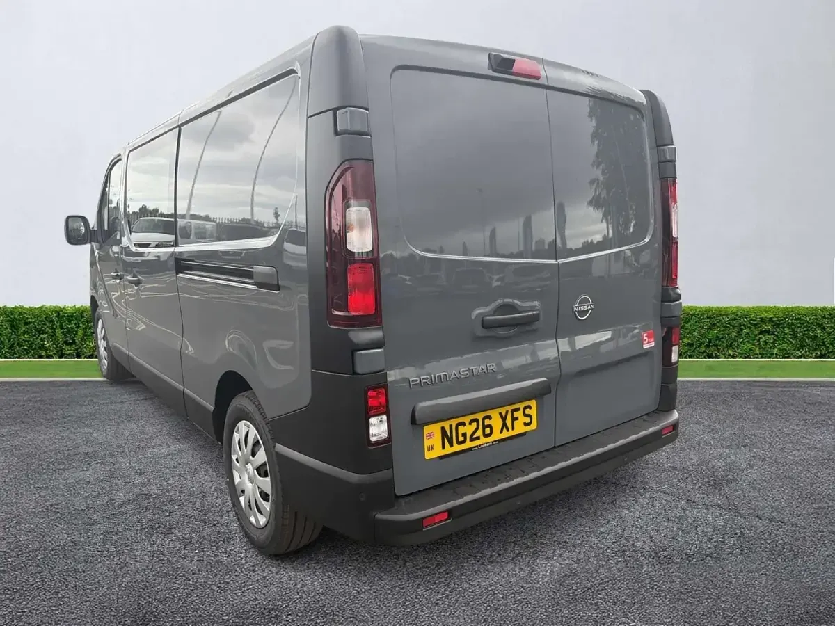 New Nissan Primastar Tekna 150 HP (110 kW) 2026 Urban grey MPV