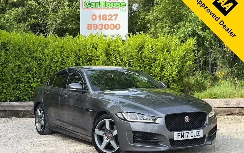 Gebraucht Jaguar XE R-Sport 179 PS (131 kW) 2019 Limousine