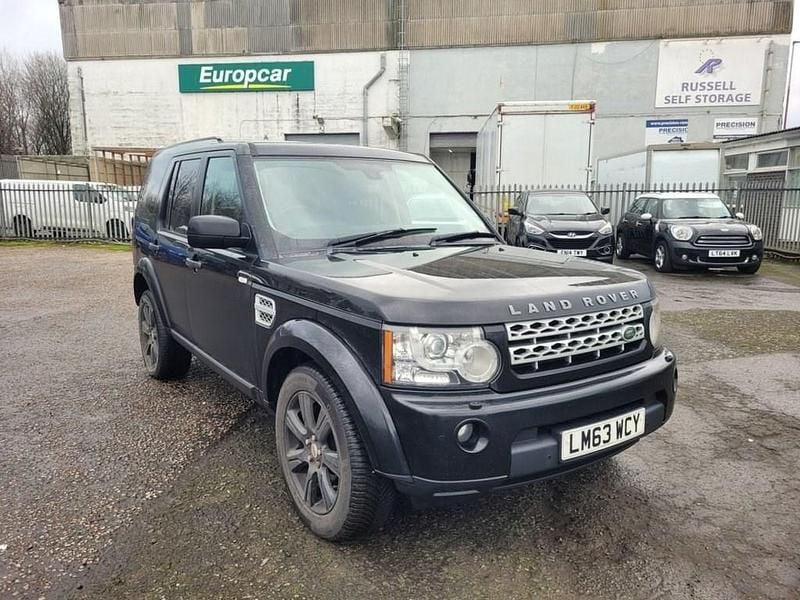 Black Used 2013 Land Rover Discovery 4 HSE SUV | £8,495 (Good price) - Image 1/4