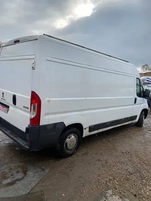 Used Peugeot Boxer 130 HP (95 kW) 2017 White Van