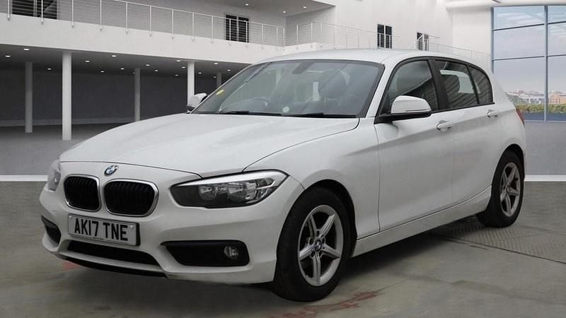 Used BMW 116 Efficient Dynamics 2017 Alpine white Hatchback