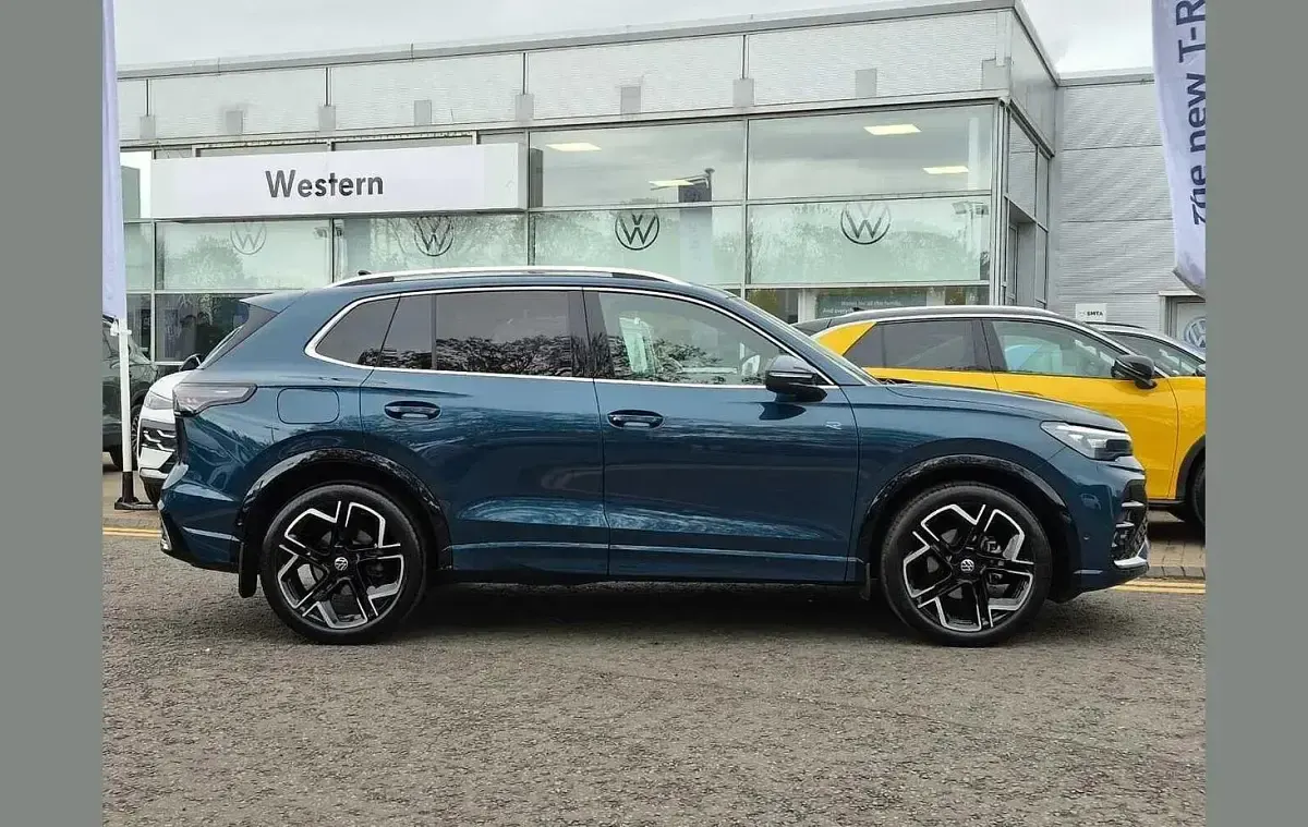 Used VW Tiguan R-line 147 HP (108 kW) 2026 Blue SUV