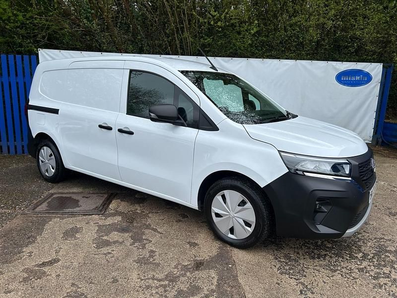 Used Nissan Townstar Acenta 130 HP (95 kW) 2023 White Van