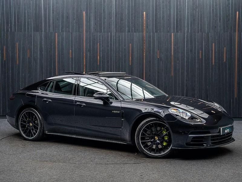 Used Porsche Panamera 462 HP (339 kW) 2017 Black Hatchback