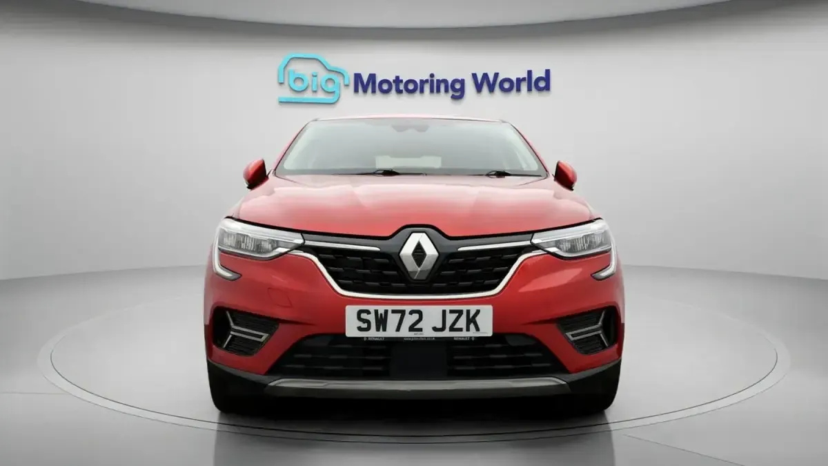Used Renault Arkana Techno 145 HP (106 kW) 2023 Red SUV
