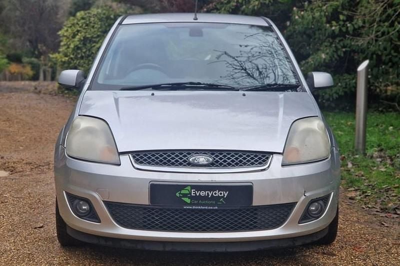Silver Used 2008 Ford Fiesta Zetec Hatchback | £599 (Super price) - Image 1/1