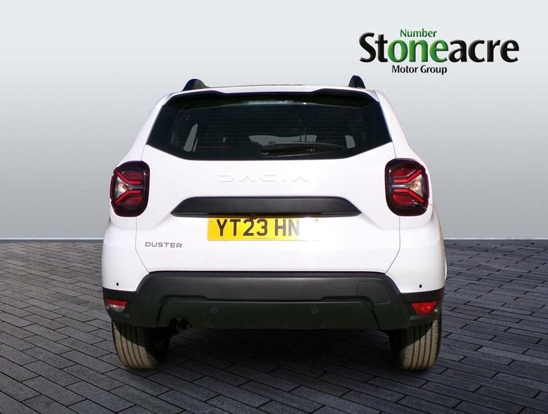 Used Dacia Duster Expression 130 HP (95 kW) 2023 White SUV