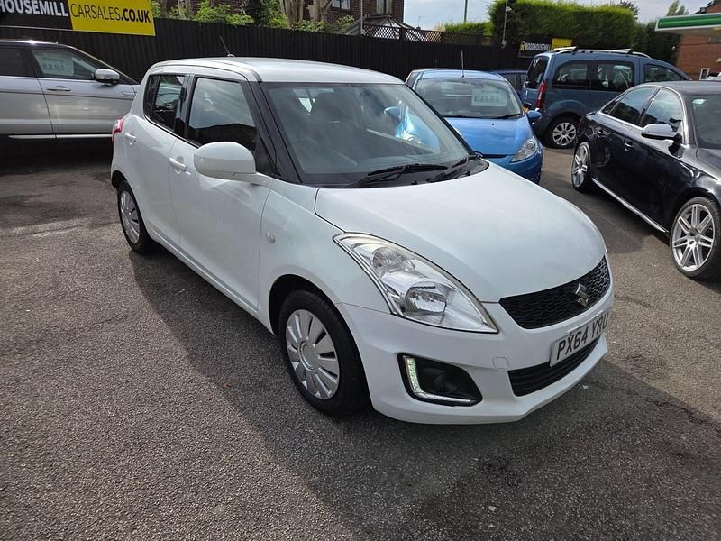 White Used 2014 Suzuki Swift Hatchback | £3,000 (Fair price) - Image 1/4