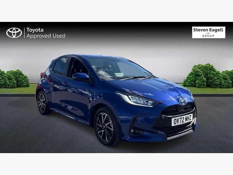 Blue Used 2022 Toyota Yaris Hybrid Design Hatchback | £16,271 (Fair price) - Image 1/3