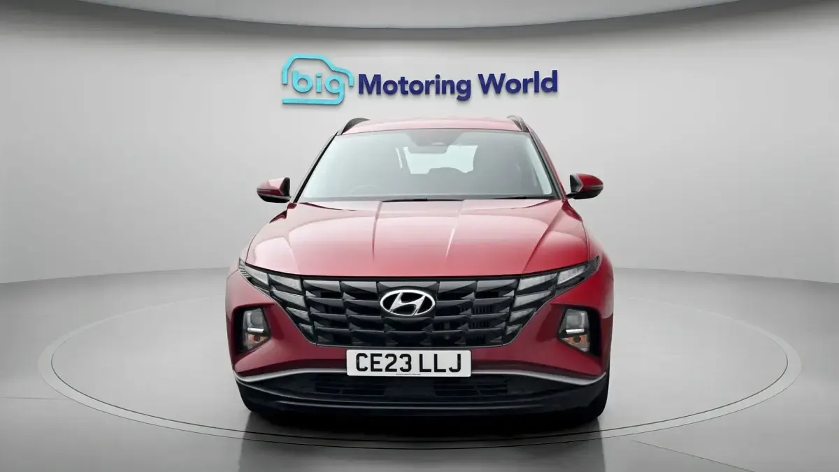 Used Hyundai Tucson SE 150 HP (110 kW) 2023 Red SUV