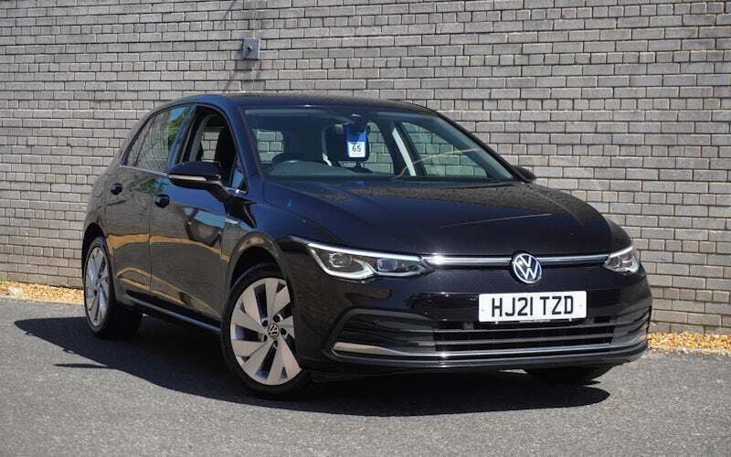 Used 2024 VW Golf VIII Style Hatchback | £13,389 (Good price) - Image 1/4