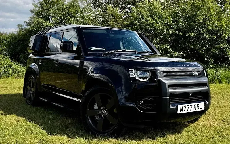 Used Land Rover Defender HSE Dynamic 404 HP (297 kW) 2024 SUV
