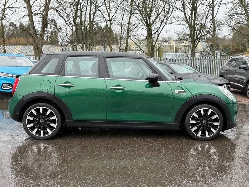Used Mini Cooper Comfort 136 HP (100 kW) 2019 Green Hatchback