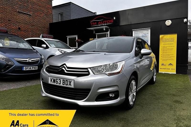 Silver Used 2014 Citroën C4 VTR Sport Hatchback | £2,295 (Fair price) - Image 1/1