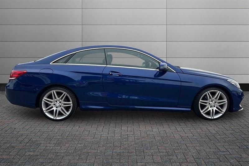 Used Mercedes E220 AMG line 177 HP (130 kW) 2017 Blue Coupe