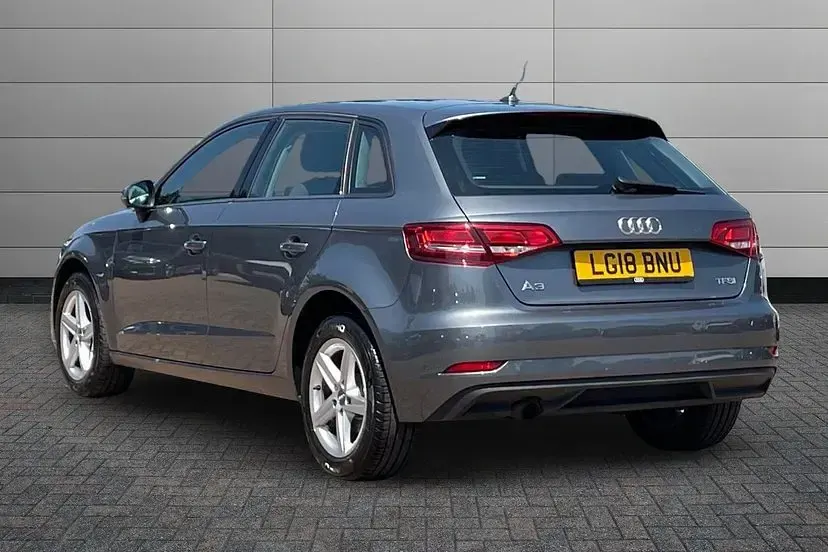 Used Audi A3 Design 114 HP (83 kW) 2018 Grey Sedan
