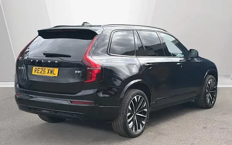 Usado Volvo XC90 Ultra 250 HP (183 kW) 2025 SUV