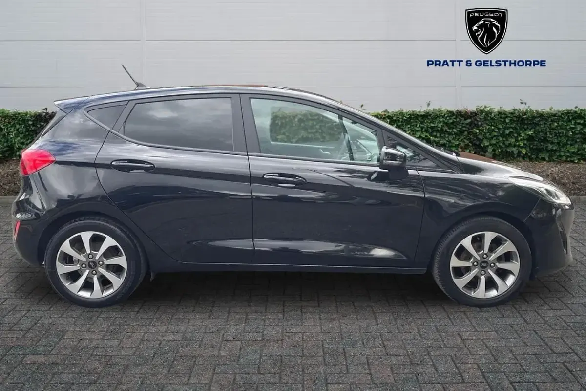 Używany Ford Fiesta Trend 94 KM (69 kW) 2020 Czarny Hatchback