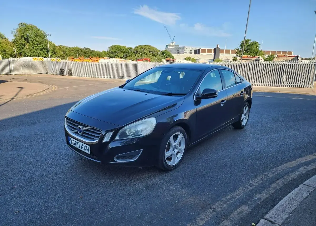 Used Volvo S60 SE Lux 2011 Black Sedan