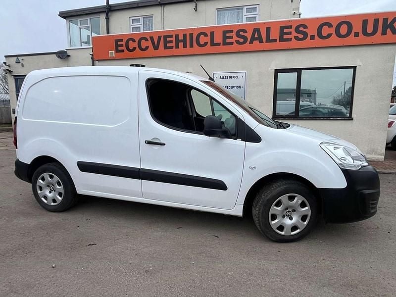 Used Peugeot Partner 2018 White