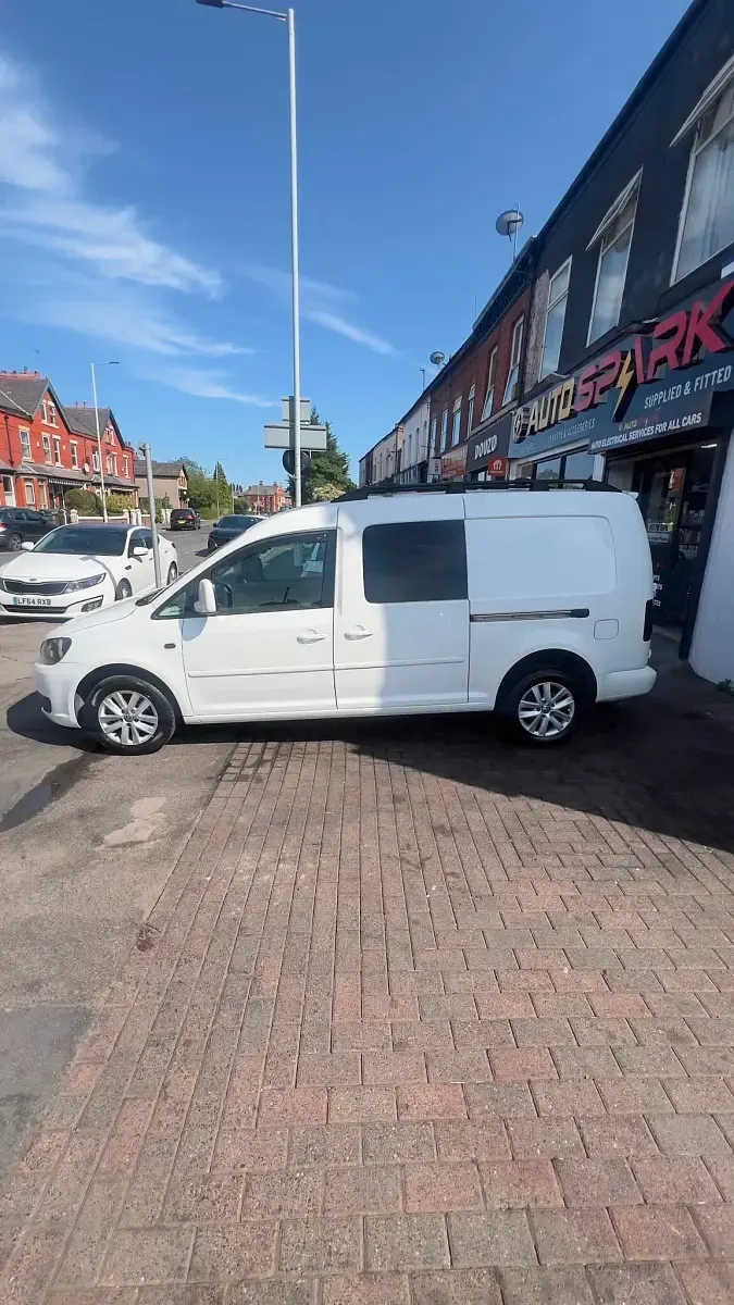 Used VW Caddy Maxi Startline 102 HP (75 kW) 2015 White MPV