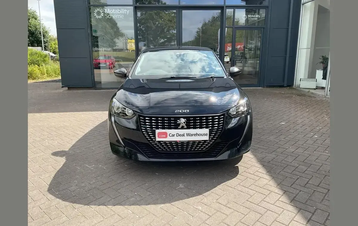 Used Peugeot 208 Active 73 HP (53 kW) 2020 Black Hatchback