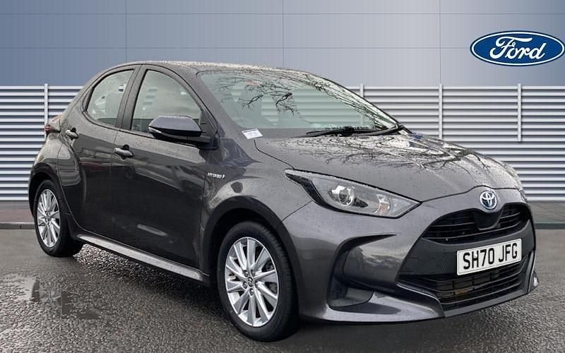 Used 2025 Toyota Yaris Hybrid Hatchback | £15,812 (Super price) - Image 1/4