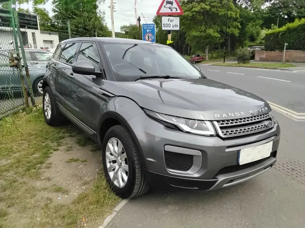 Used Land Rover Range Rover evoque SE 150 HP (110 kW) 2018 Grey Estate