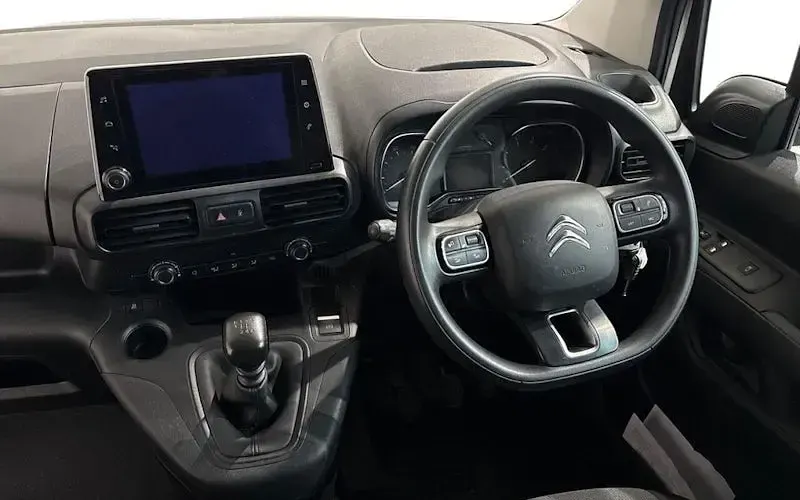 Used Citroën Berlingo PureTech 110 HP (80 kW) 2020 White MPV