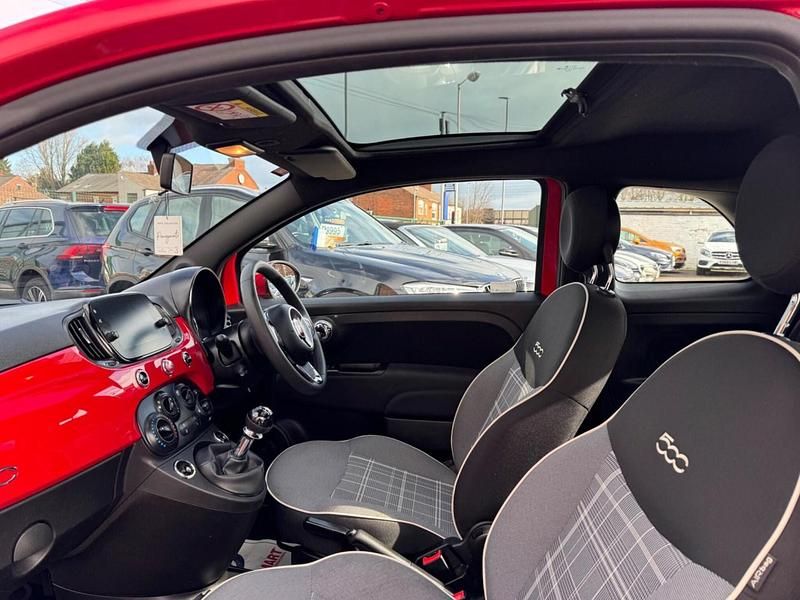 Used Fiat 500 Lounge 70 HP (51 kW) 2021 Red Hatchback
