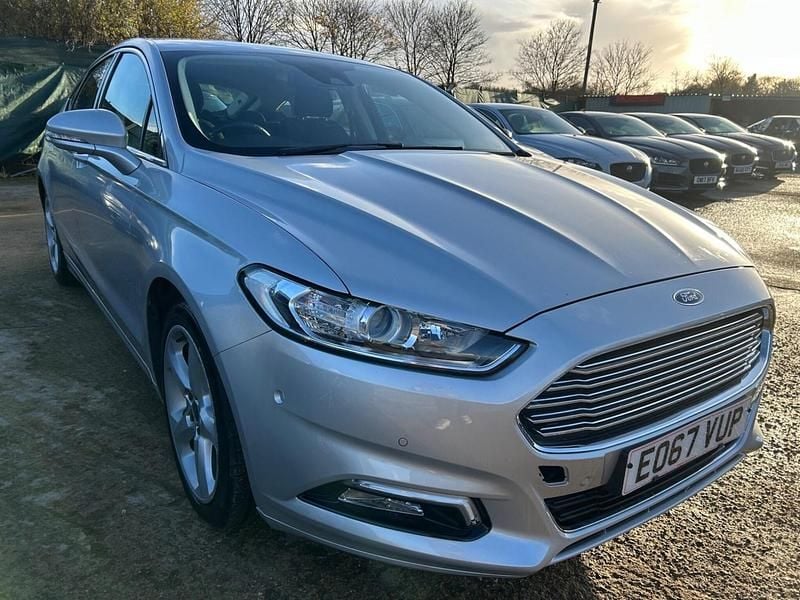 Used Ford Mondeo Titanium 150 HP (110 kW) 2017 Silver Hatchback