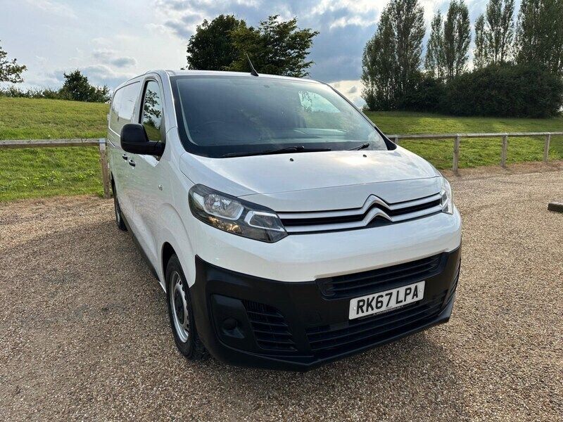 White Used 2017 Citroën Dispatch MPV | £7,975 (A bit pricey) - Image 1/4