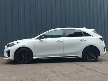 Used Kia Ceed GT-Line 158 HP (116 kW) 2021 White Hatchback