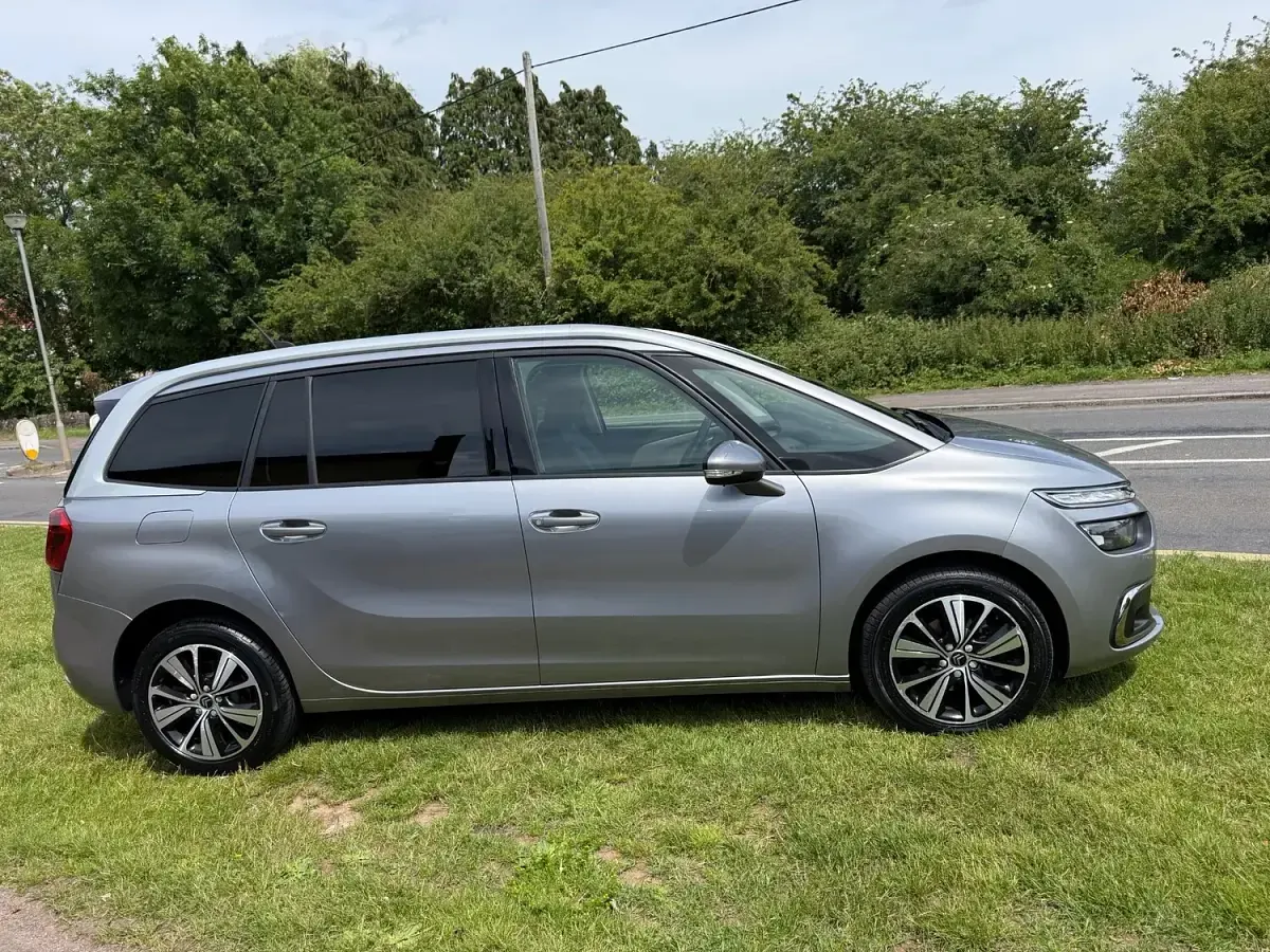 Used Citroën Grand C4 Picasso Feel 130 HP (95 kW) 2019 Grey MPV