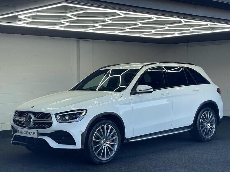 Used Mercedes GLC300 AMG line 245 HP (180 kW) 2019 White SUV