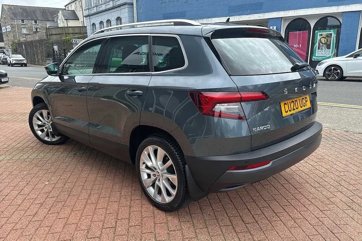 Used Skoda Karoq SE L 110 HP (80 kW) 2020 Quartz grey metallic SUV