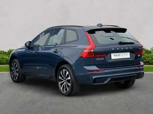 Usado Volvo XC60 Plus 197 HP (144 kW) 2023 Azul SUV