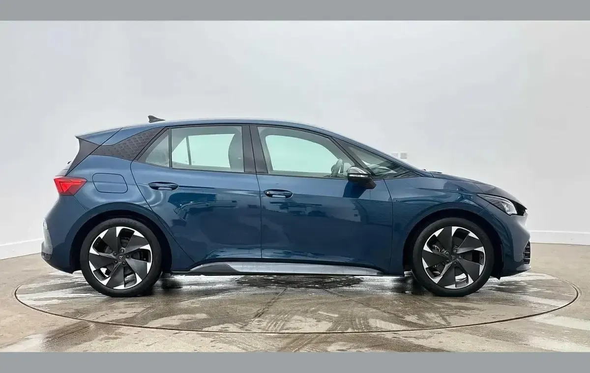 Used Cupra Born 147 kW (200 HP) 2024 Blue Hatchback