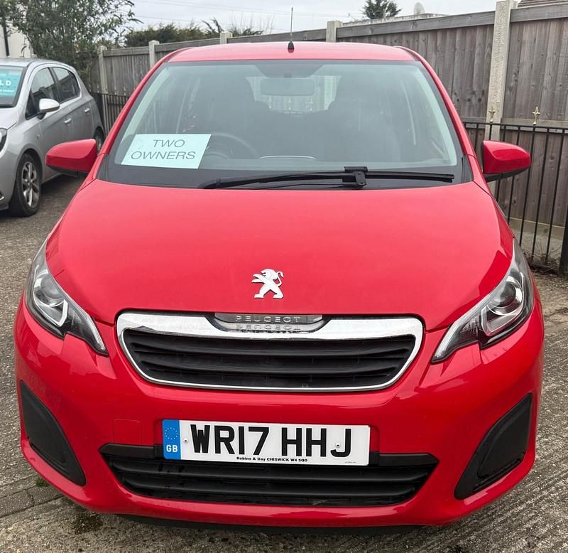 Used Peugeot 108 Active 68 HP (50 kW) 2017 Red Hatchback