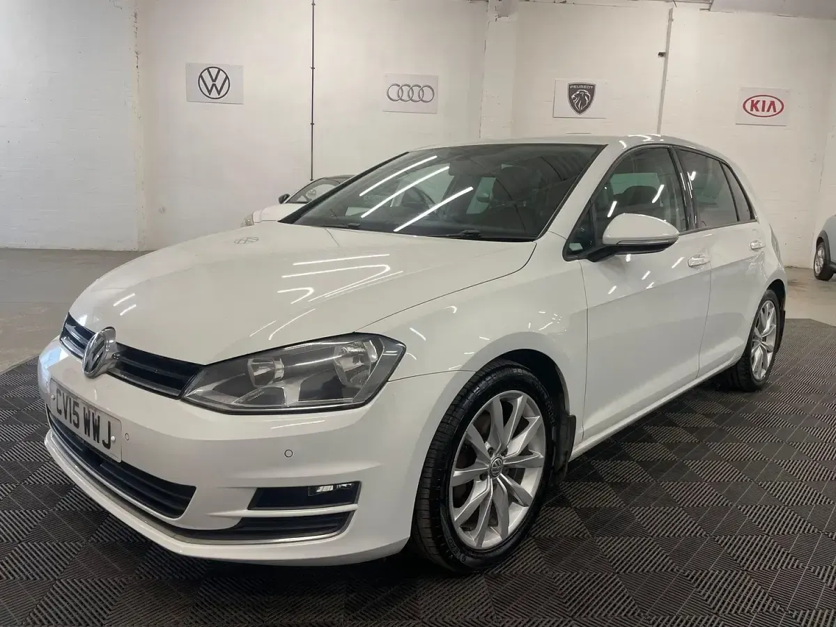 Used VW Golf VII GT 2015 White Hatchback