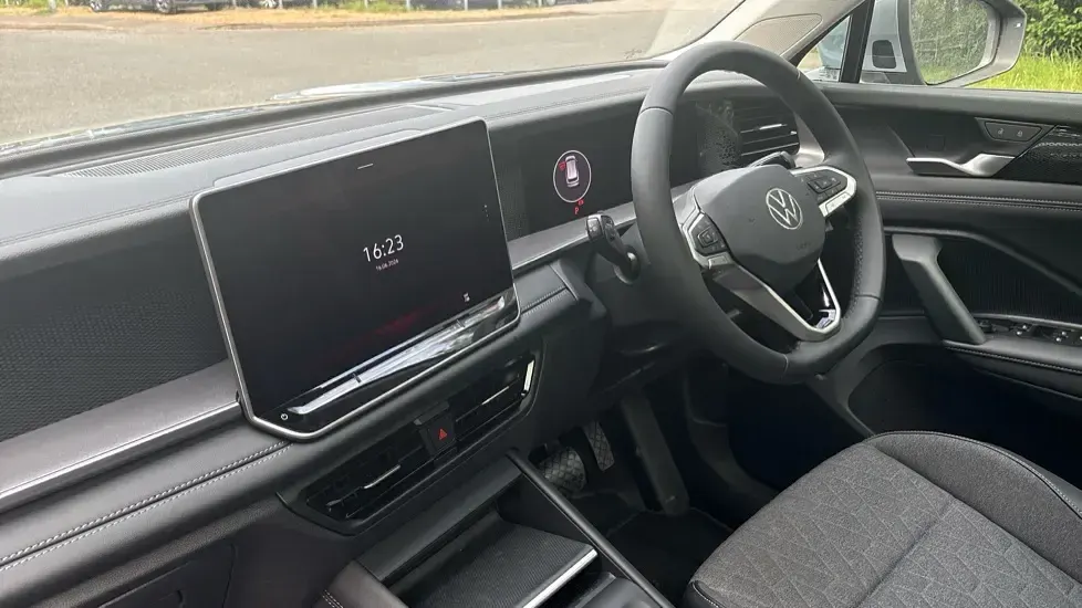 New VW Tayron Match 204 HP (150 kW) 2026 Oyster silver metallic SUV
