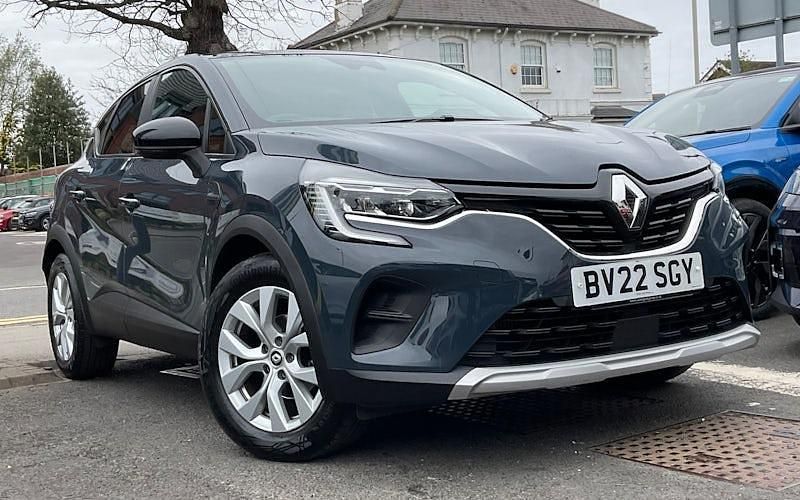 Second-hand Renault Captur Iconic 140 CP (102 kW) 2022 SUV