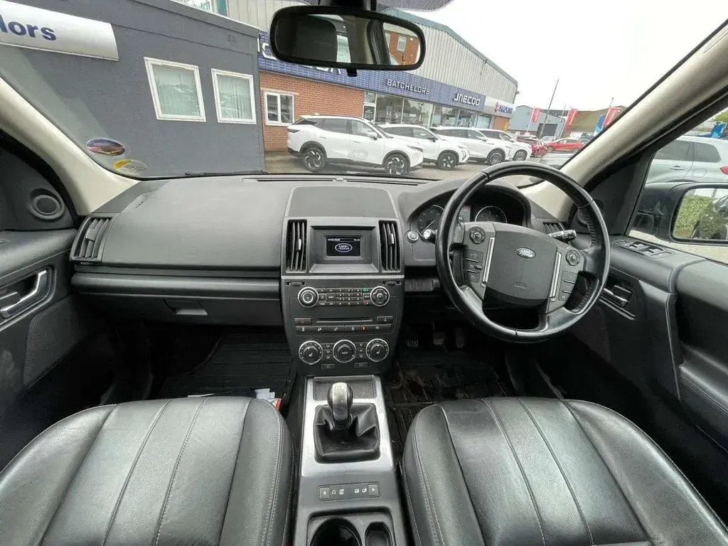 Used Land Rover Freelander 2 S 150 HP (110 kW) 2014 Grey SUV