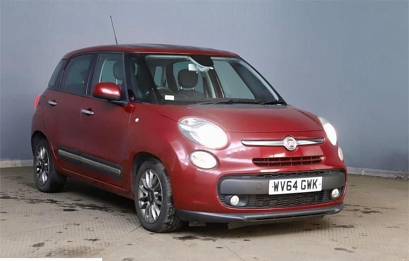 Used Fiat 500L Lounge 2014 Red MPV