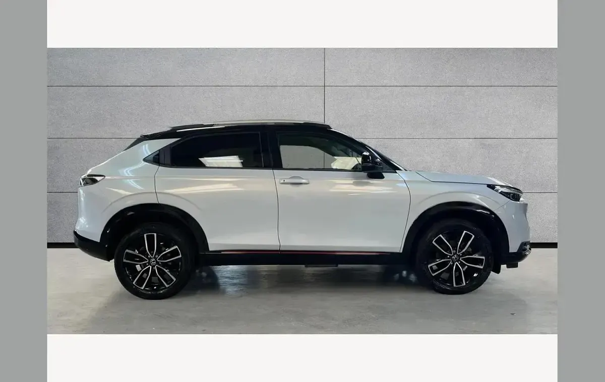 Used Honda HR-V Advance 131 HP (96 kW) 2023 White SUV