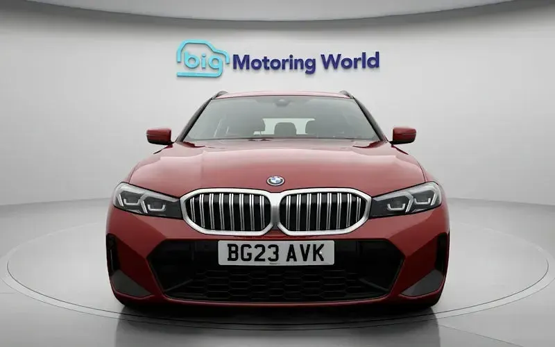 Used BMW 330e M Sport 292 HP (214 kW) 2023 Red Estate