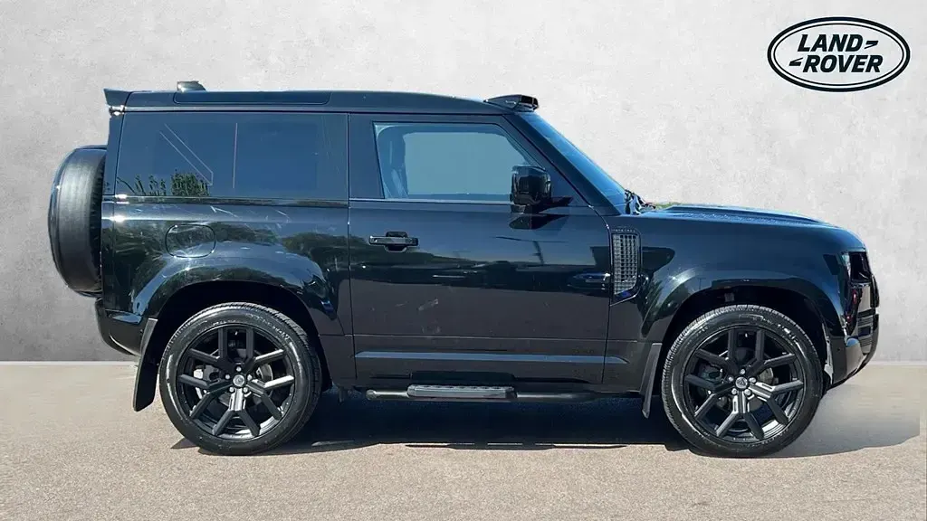 Usado Land Rover Defender HSE 249 HP (183 kW) 2022 Preto SUV