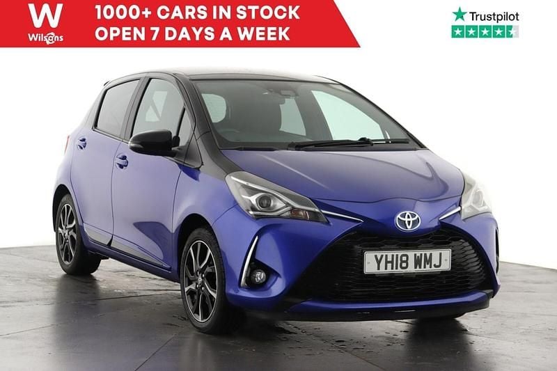 Blue/black Used 2018 Toyota Yaris Hybrid Hatchback | £12,499 (Good price) - Image 1/4