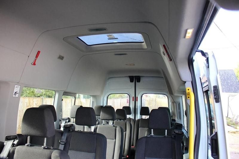 Used Ford Transit 125 HP (91 kW) 2015 White Sedan